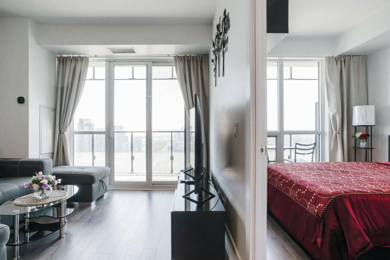 Bright Condo In The Heart Of Toronto Eksteriør billede