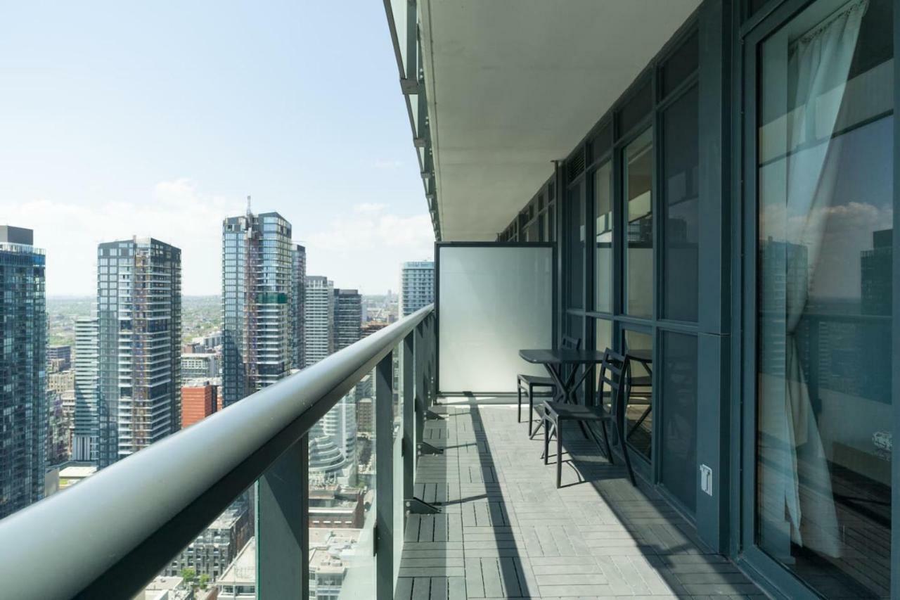Bright Condo In The Heart Of Toronto Eksteriør billede